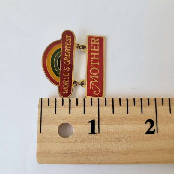 Vtg Red Enamel Rainbow Pin "World's Greatest" "Mother" Dangle Brooch 1979 - Picture 4 of 4